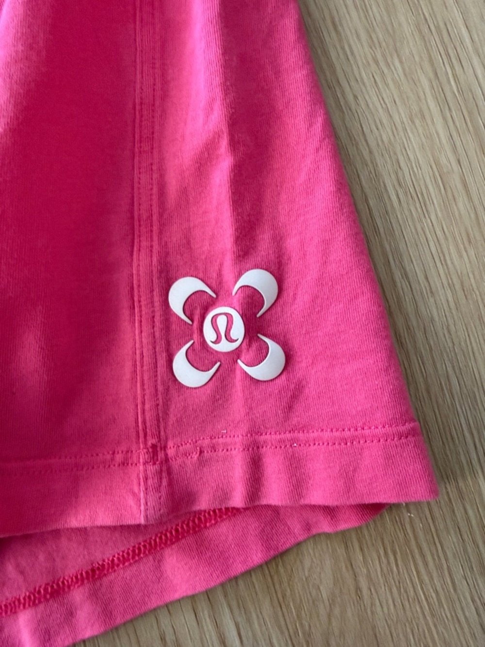 lululemon Pink Seawheeze Graphic Short Sleeve Tee - Picture 2 of 3